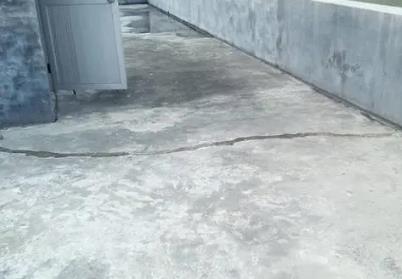 特克斯楼顶漏水维修公司分享下如何解决卫生间隐蔽部位漏水的问题?